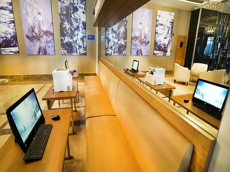Tryp By Wyndham Istanbul Basin Ekspres Hotel 5*,